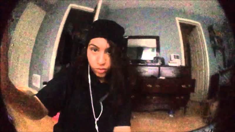 Alessia Cara Four Pink