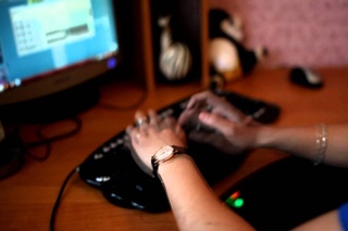 AraabMuzik Samples 2011 TalentSon Beatz - TalentSon Beatz Cover (playing on the keyboard)