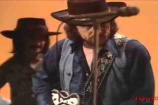 Waylon Jennings RARE Outlaw Video...Ramblin' Man (Full Length Song).wmv