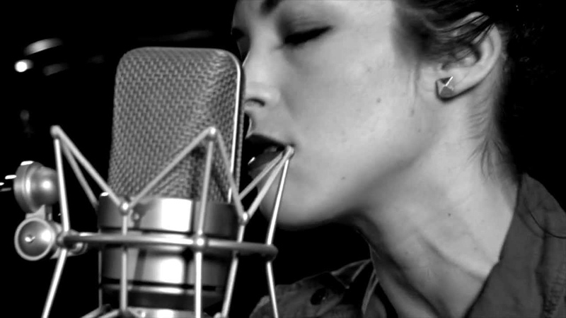 Elise Le Grow Drinking In The Day ( Live