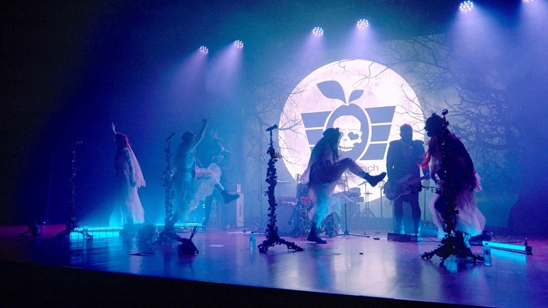 Broken Peach Halloween Special Live ( October 31,