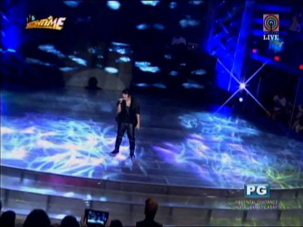 Charice meets look alike on