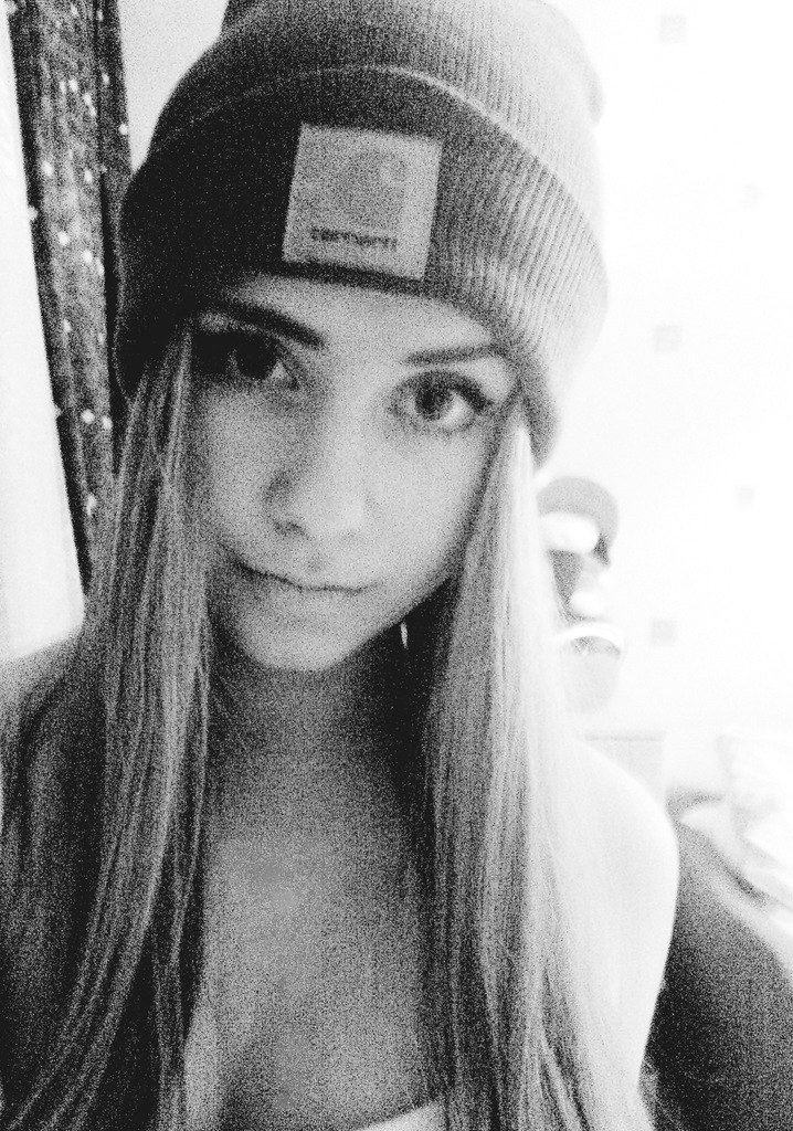 Very Izzy ♥Caroline♥ | 