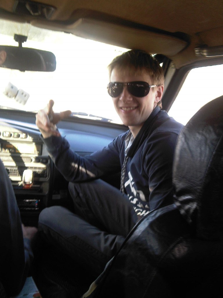 Евгений Гончаров ı.lı.ıllıl. | Луга