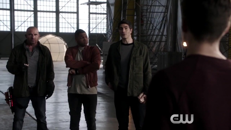 The Flash 3x08 Sneak Peek, 2 Invasion (