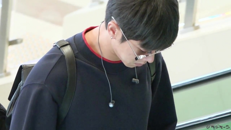 Юнхо в аэропорту Гимпо. TVXQ улетели в