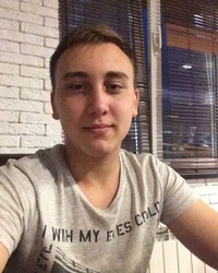 Роман Колосов