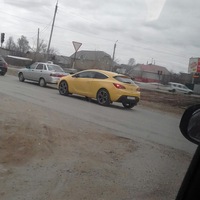 Подростки