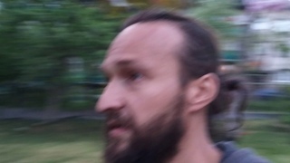 Кто посадит сакур пачку выиграет водокачку, а кому заняться нечем, тот посадит мозг и печень