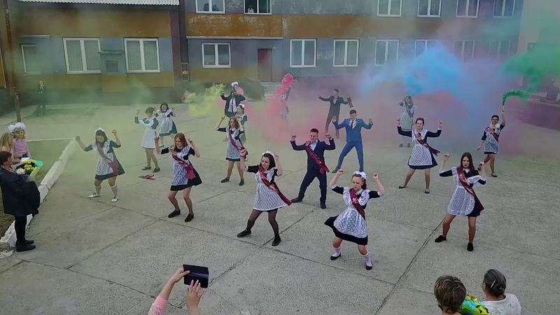 Дрон. Таксимо. ТСОШ 1 Последний звонок