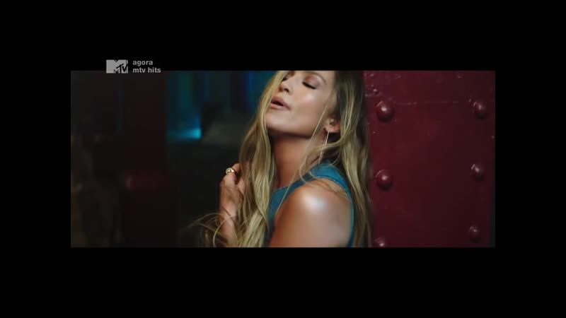 Jennifer Lopez ft. Wisin Amor, Amor,