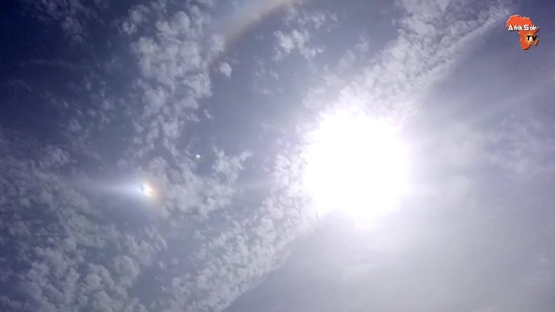 5 soleils dans le ciel de
