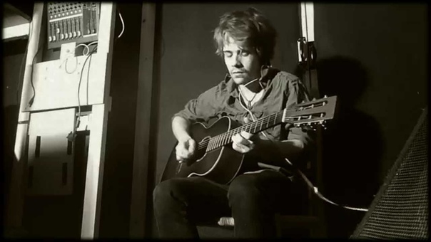 Hendrix Style Acoustic Blues Guitar Danny