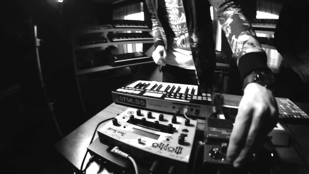 Haarps Unbeliever (live Synthroom Galernaya