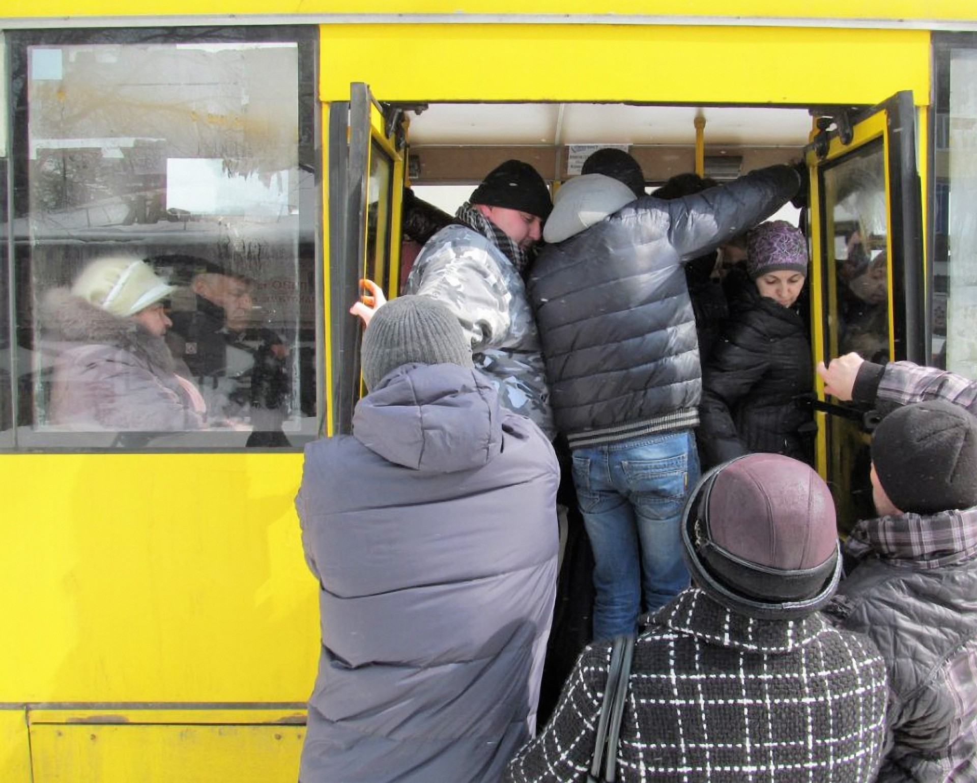 В московском транспорте штрафуют за нарушение дистанции Это картинка