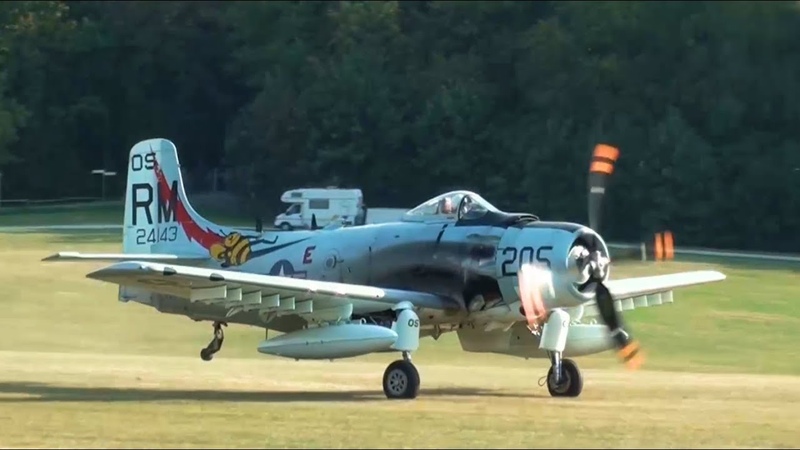Douglas AD 4 N Skyraider take off, display and landing Hahnweide