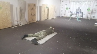 Изготовка к стрельбе лёжа с пистолетом