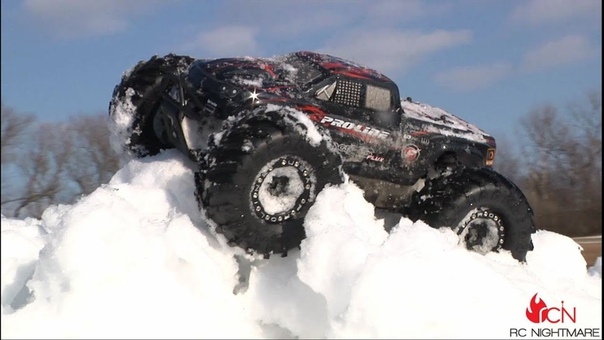 HPI Savage Flux XS Bashing Video Sno