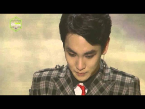 Best Artist of The Year Award SHINee 2013 Melon Music