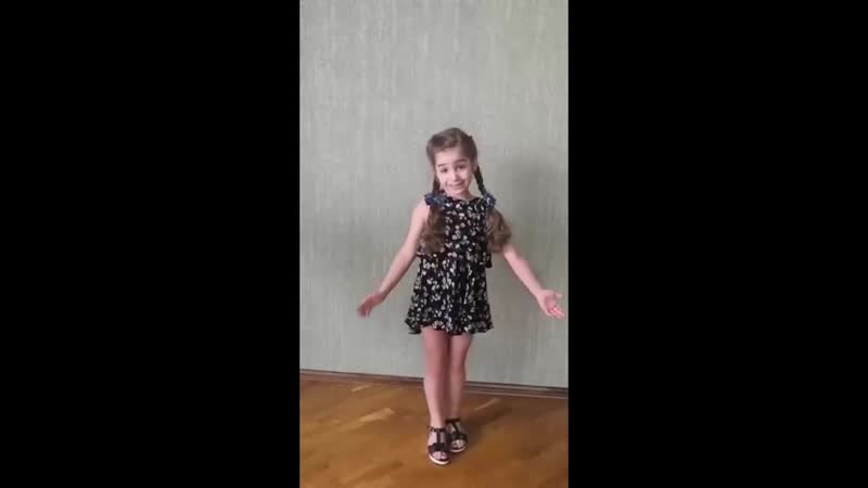 ДВОРЕЦТВОРИТ